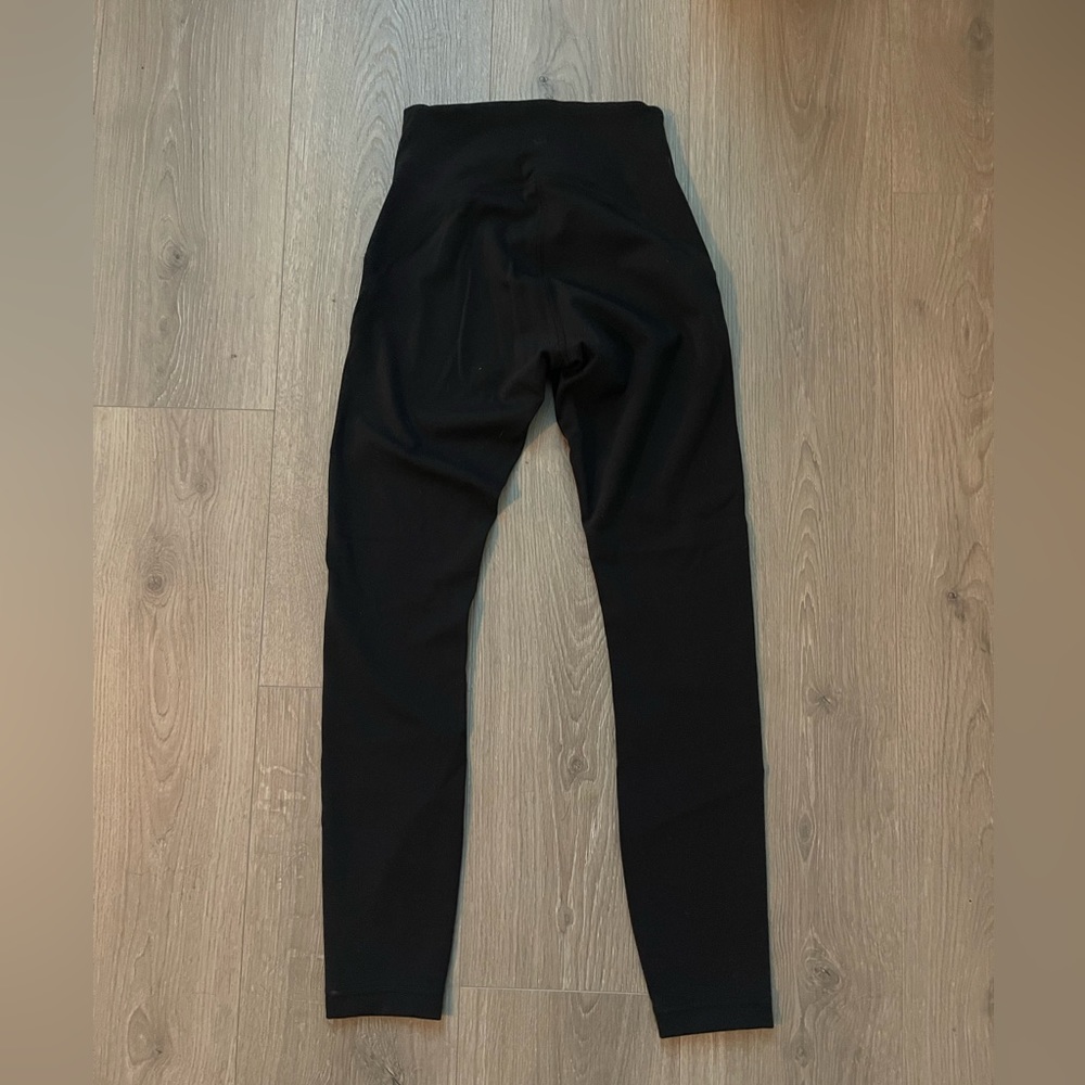 Lululemon InStill High Rise 25” Size 2 EUC